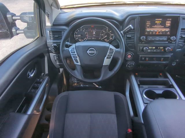 Used 2024 Nissan Titan SV w/ SV Convenience Package image 18