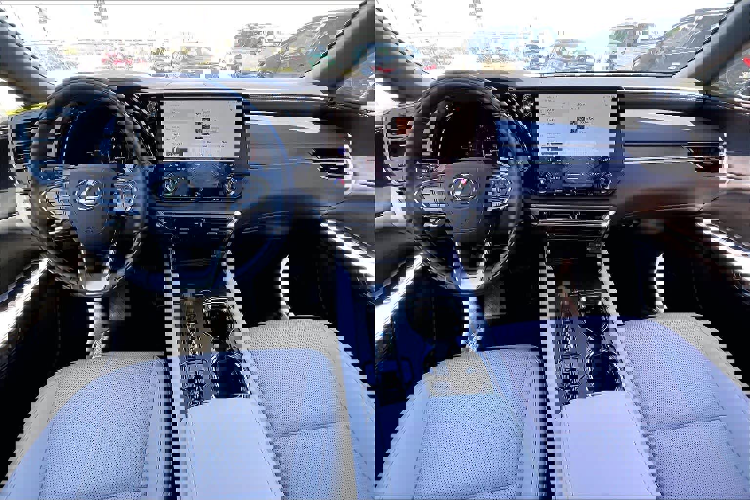 Used 2025 Lexus RX 350 Premium Plus image 13