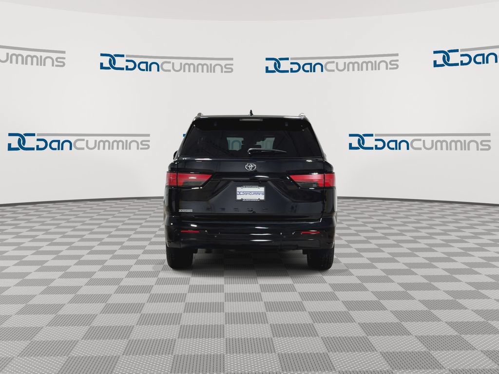 Used 2023 Toyota Sequoia Platinum AWD/4WD image 7