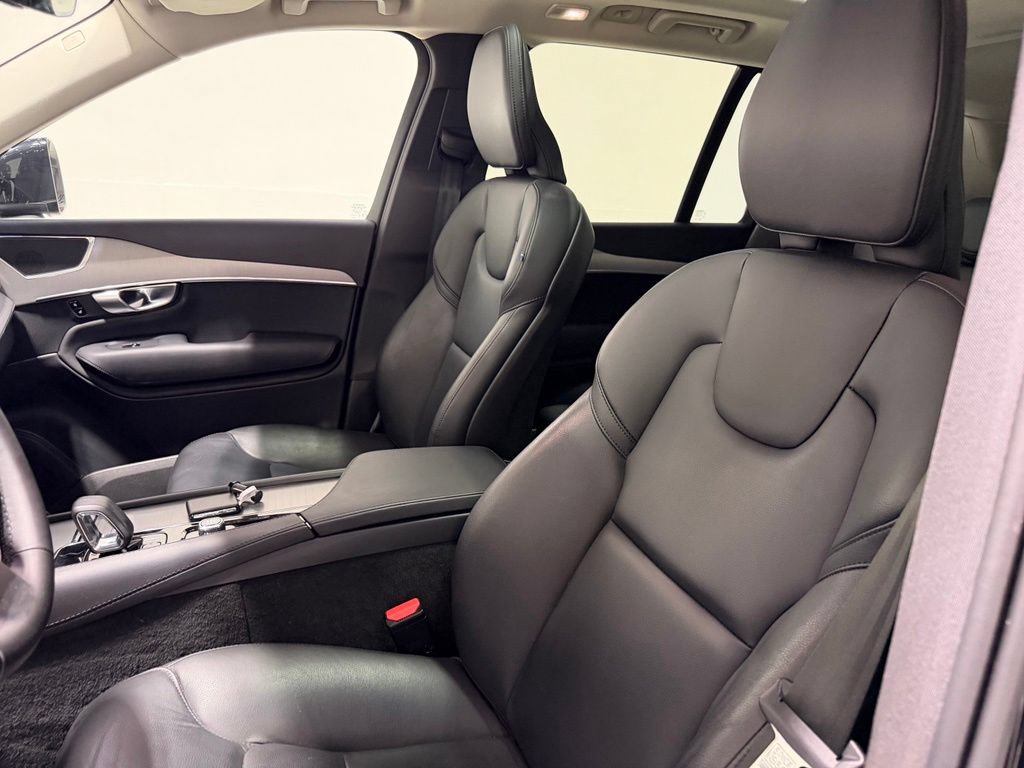 Used 2024 Volvo XC90 B5 Core w/ Protection Package Premier AWD/4WD image 27