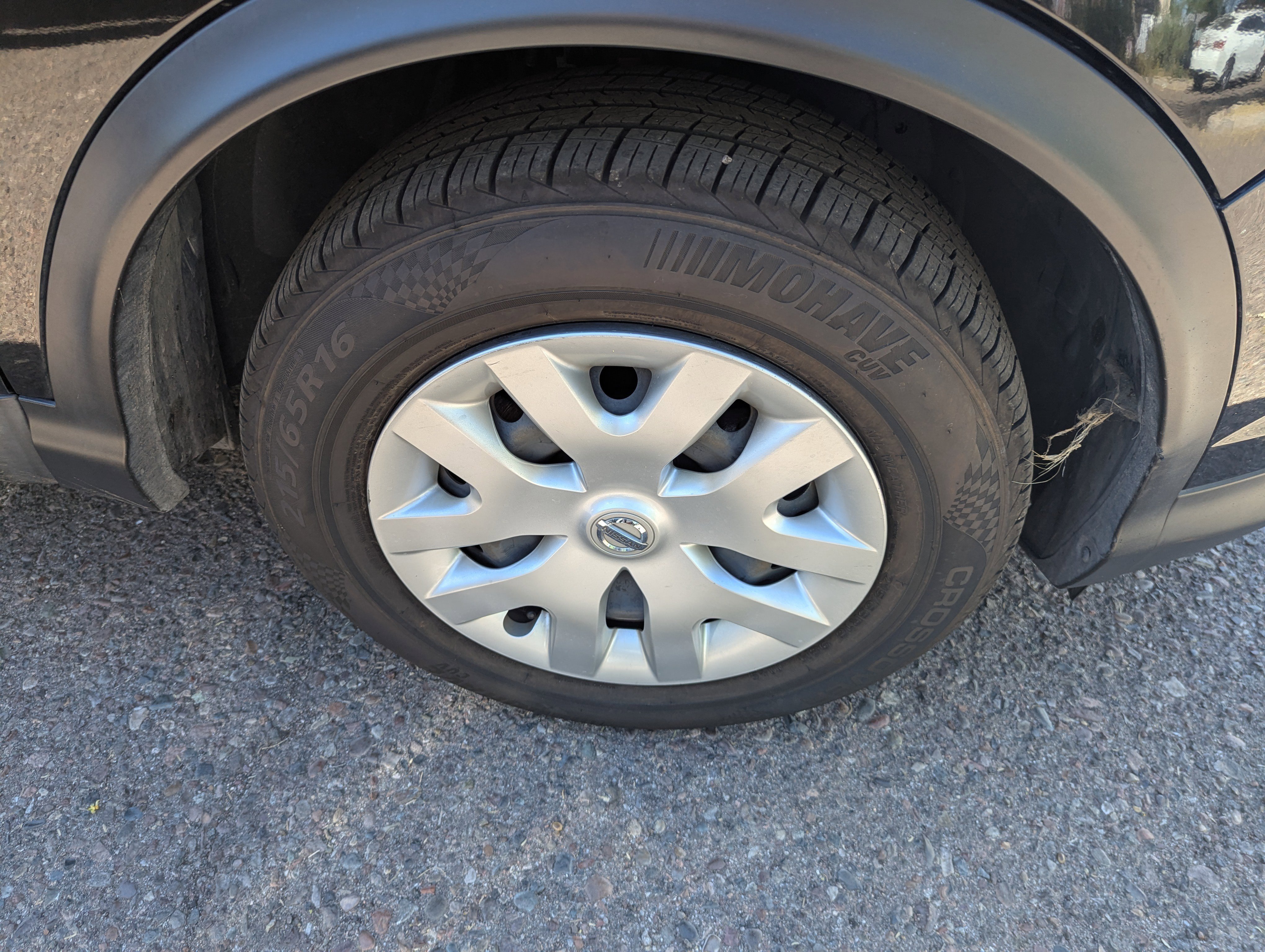 Used 2019 Nissan Rogue Sport S image 7