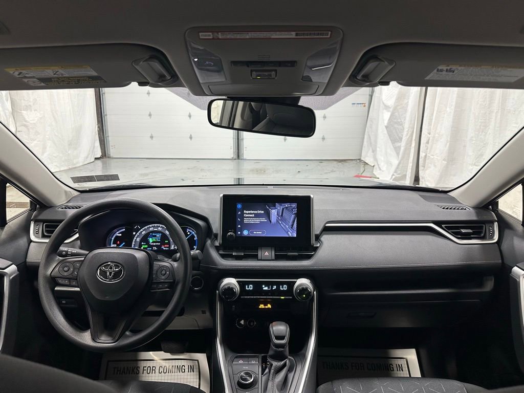 Used 2025 Toyota RAV4 XLE AWD/4WD image 36