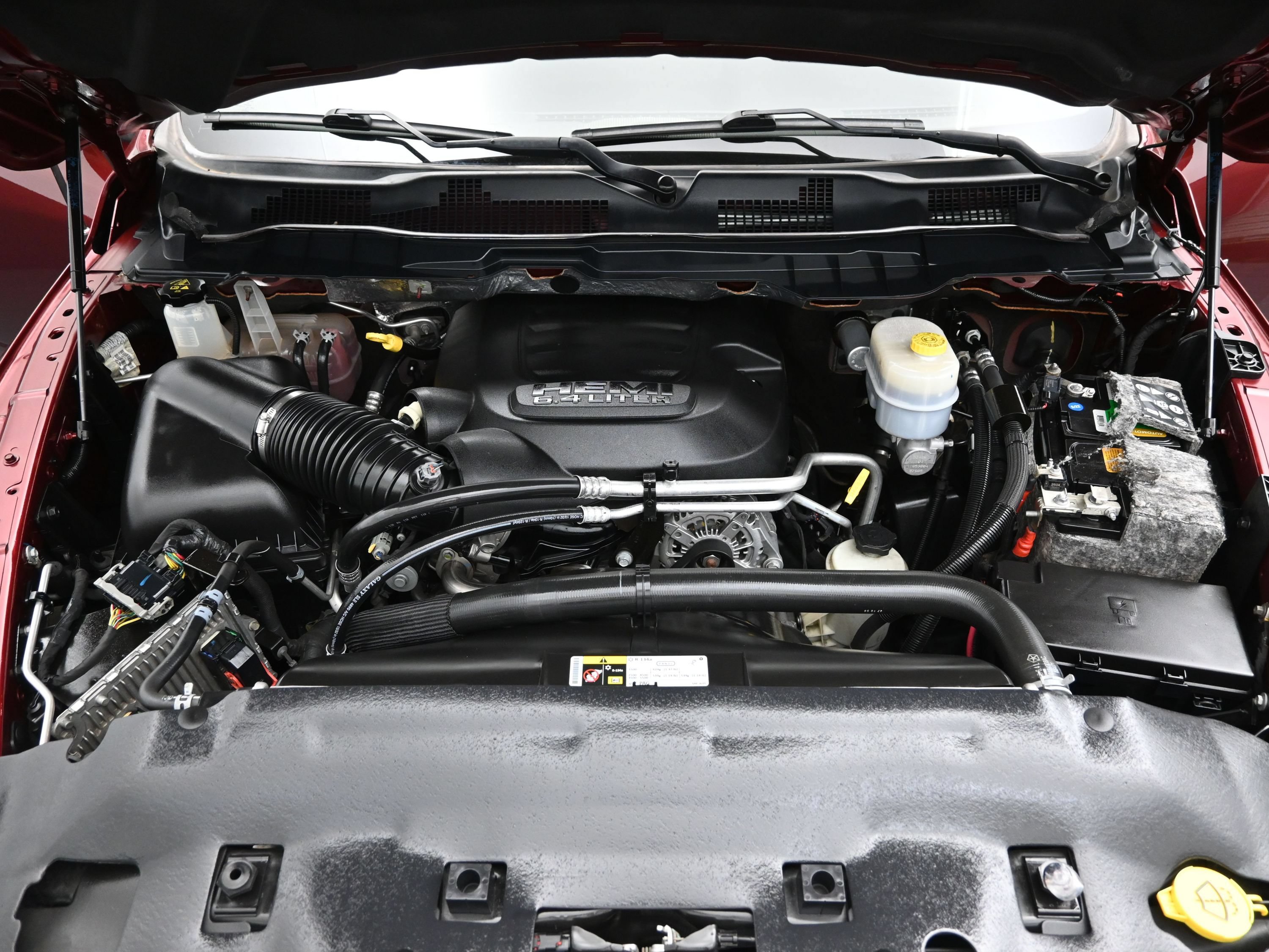Used 2018 RAM 2500 Laramie w/ Off Road Package AWD/4WD image 8