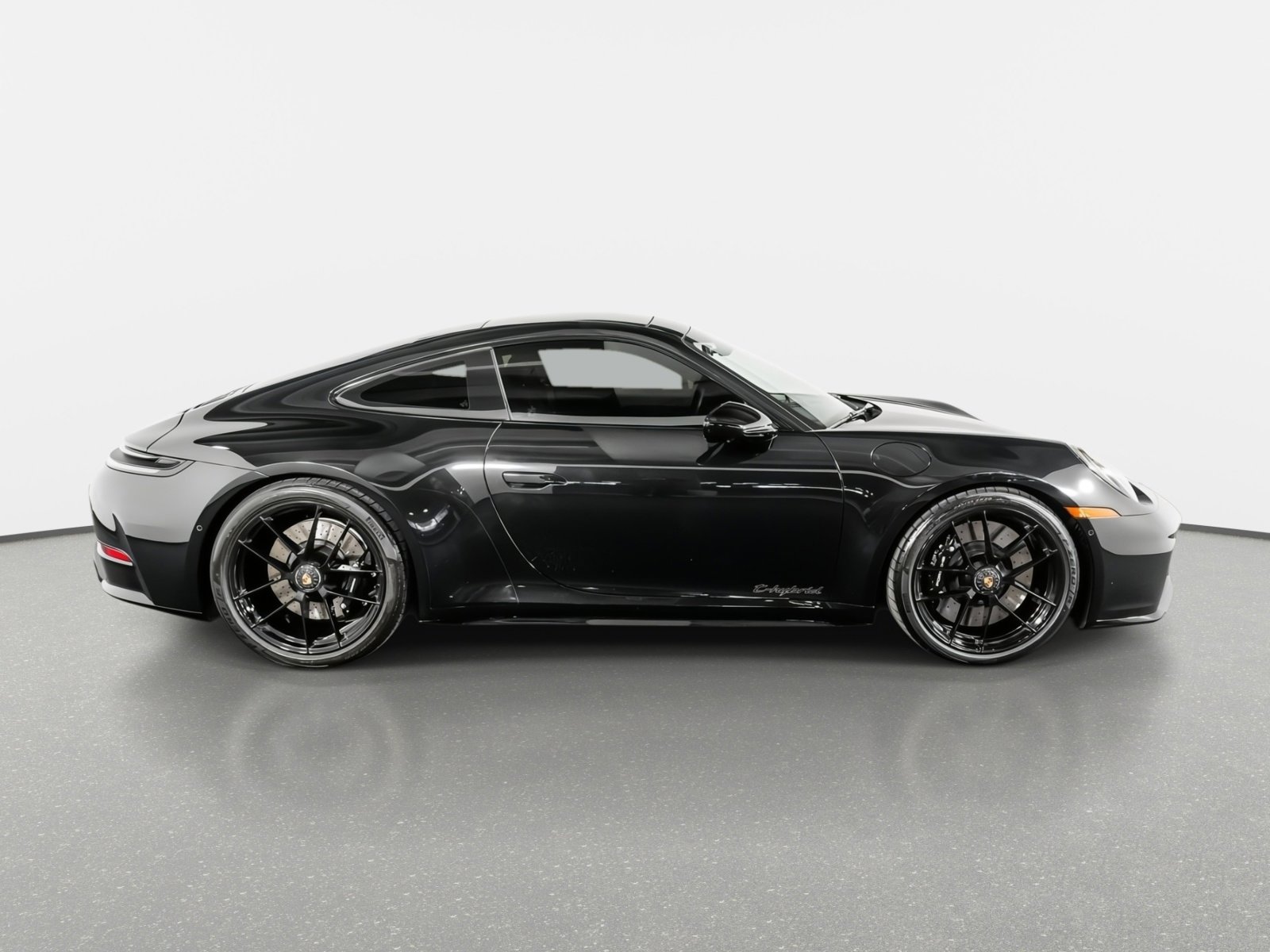 Used 2026 Porsche 911 Carrera 4 GTS AWD/4WD image 5