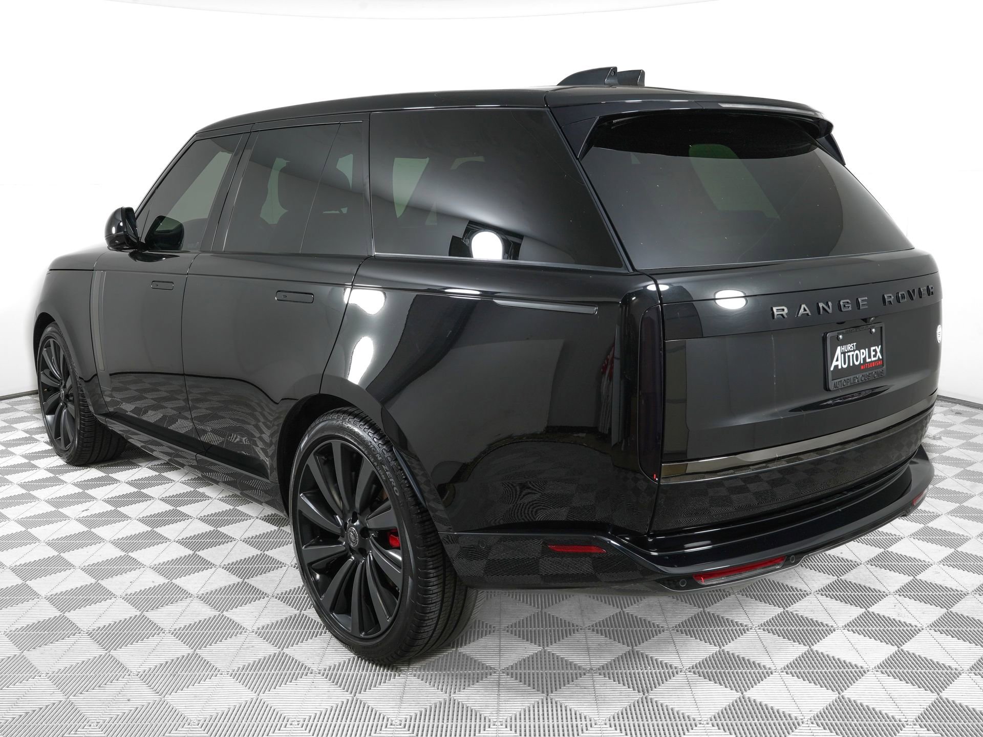 Used 2024 Land Rover Range Rover SV image 6
