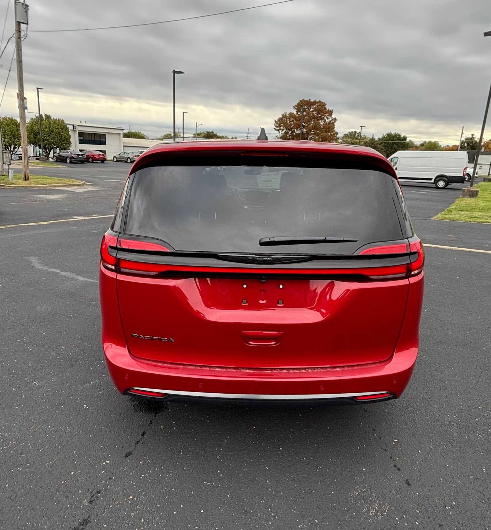 New 2026 Chrysler Pacifica Select FWD image 6