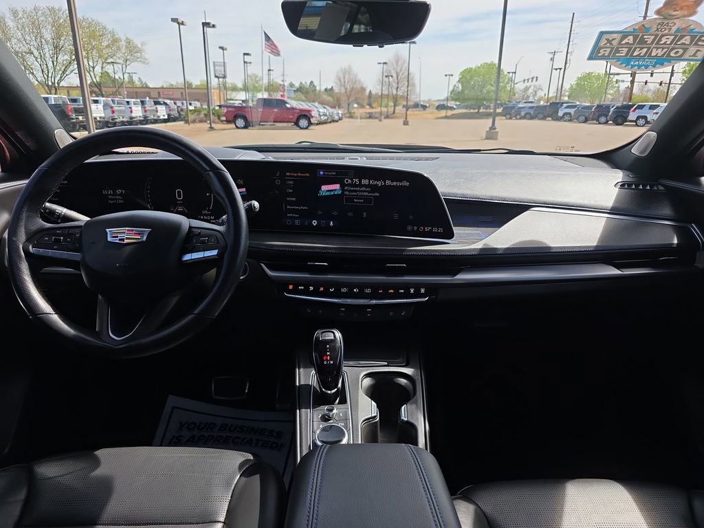 Used 2024 Cadillac XT4 Sport image 12
