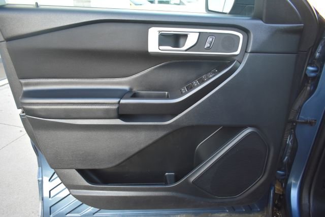Used 2020 Ford Explorer XLT w/ Comfort Package image 17