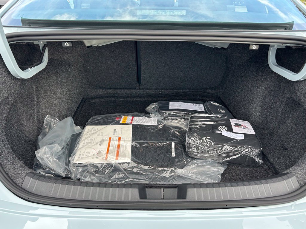 New 2027 Volkswagen Jetta GLI Autobahn FWD image 44