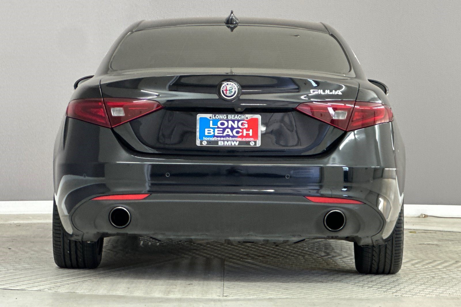 Used 2020 Alfa Romeo Giulia RWD image 10