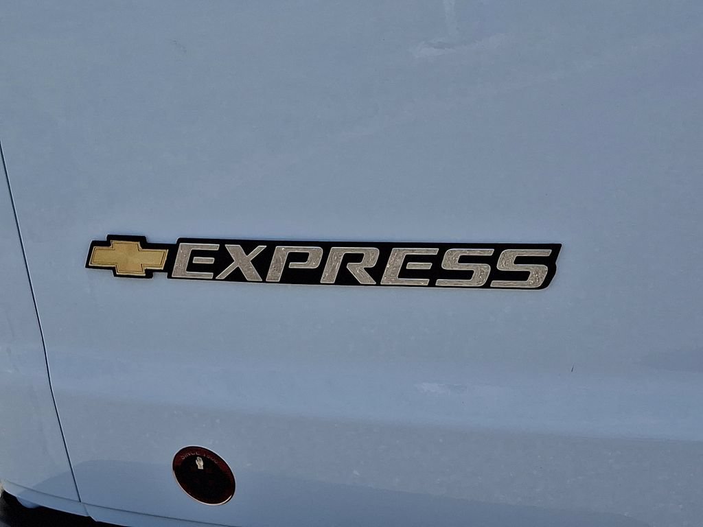 New 2026 Chevrolet Express 2500 w/ Driver Convenience Package RWD image 20