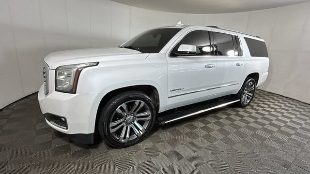 Used 2019 GMC Yukon XL Denali w/ Denali Ultimate Package AWD/4WD image 6