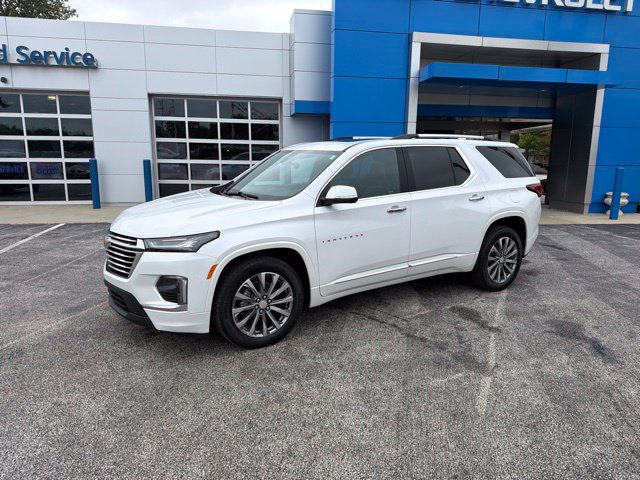 Used 2023 Chevrolet Traverse Premier w/ LPO, Floor Liner Package AWD/4WD image 3