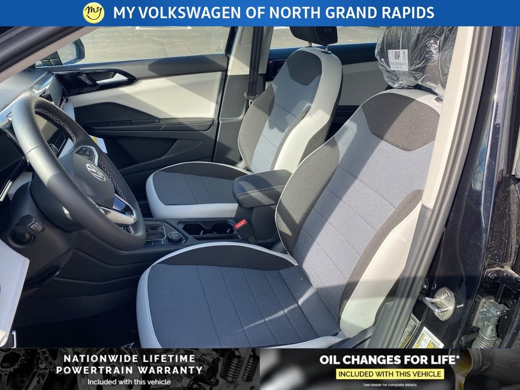 New 2026 Volkswagen Taos S image 7