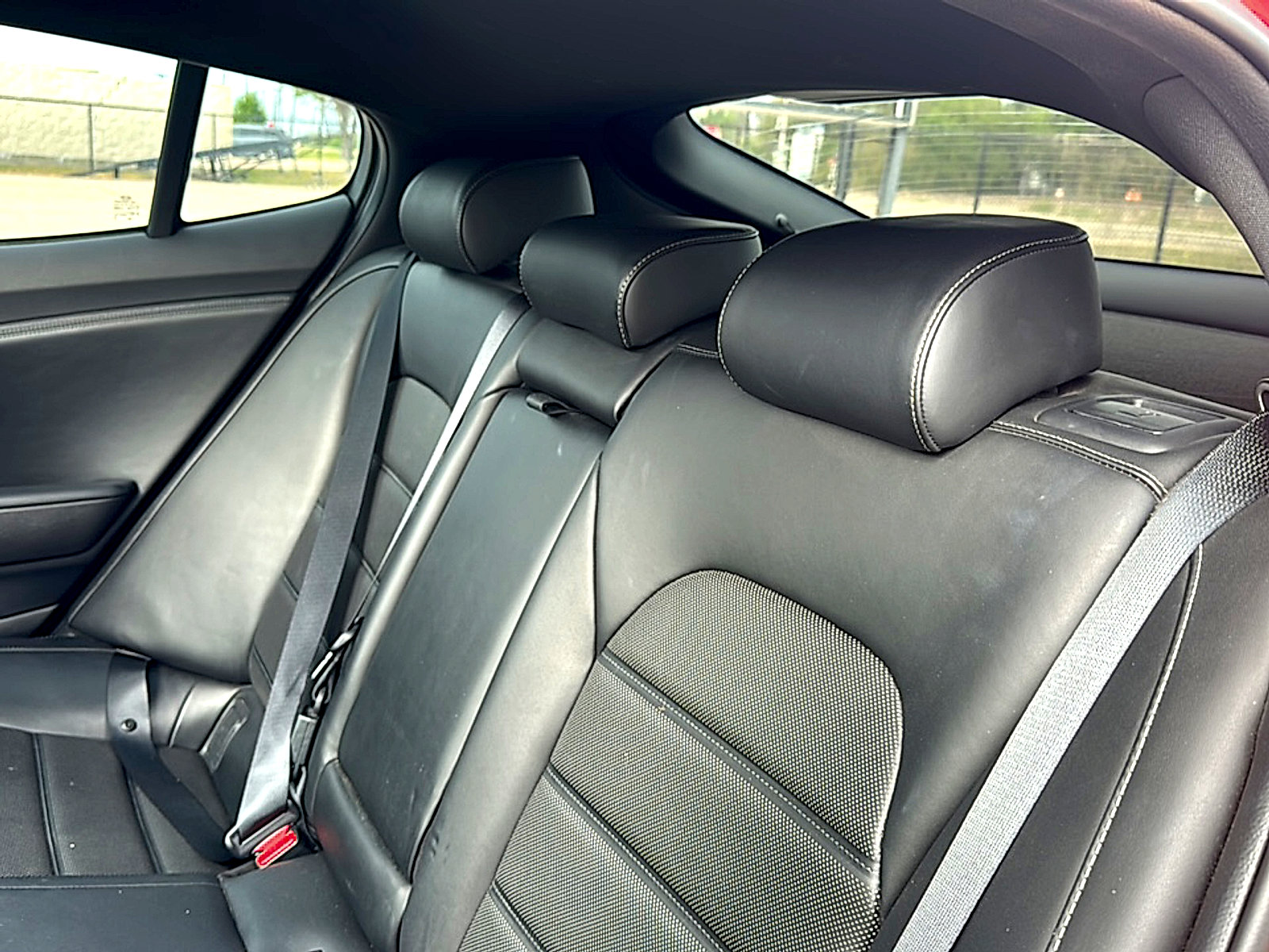 Used 2018 Kia Stinger GT2 image 20