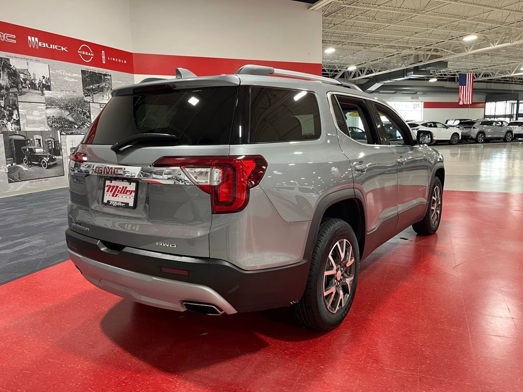 Certified 2023 GMC Acadia SLE w/ Driver Convenience Package image 4