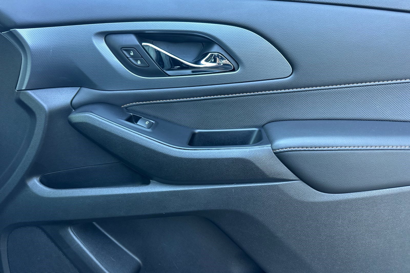 Used 2020 Chevrolet Traverse Premier w/ Redline Edition image 20