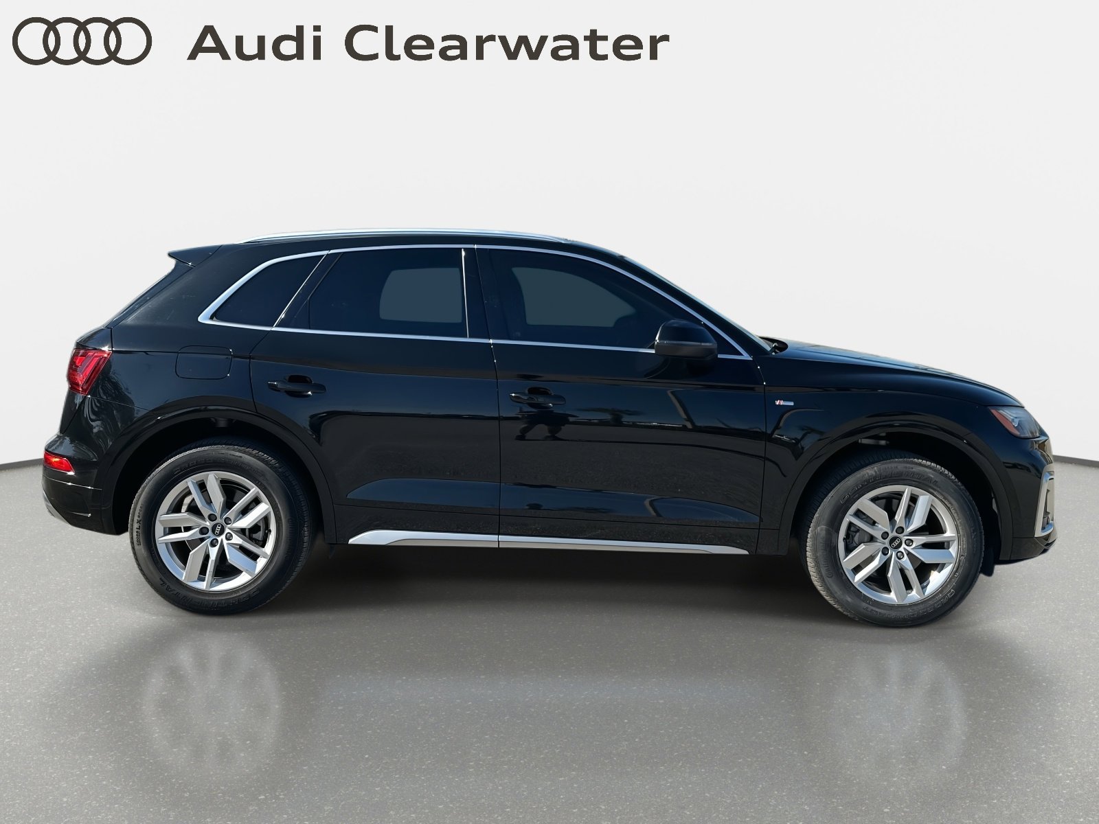 Used 2023 Audi Q5 2.0T Premium w/ Convenience Package image 7