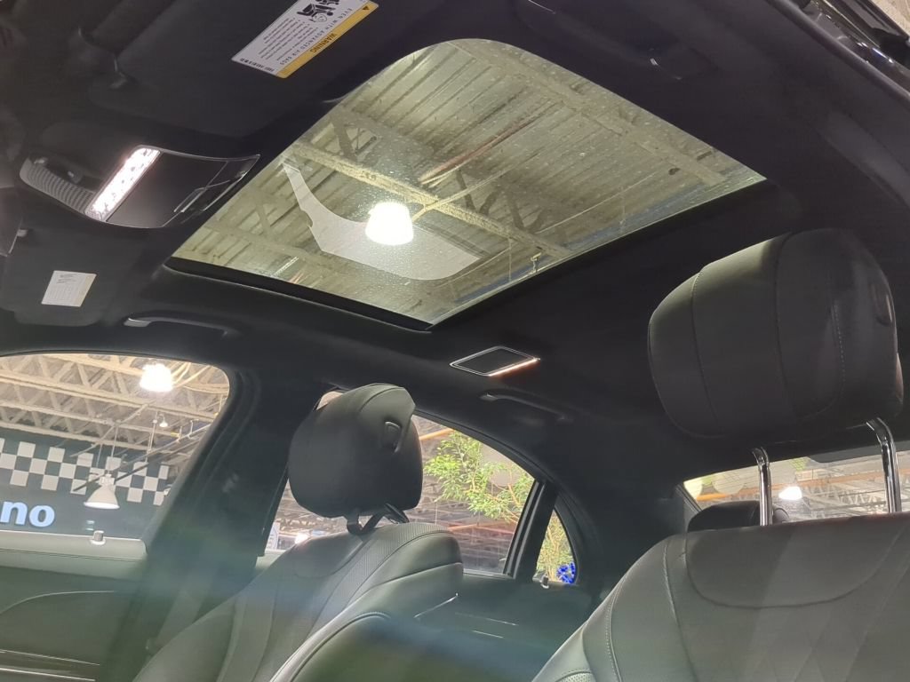 Used 2019 Mercedes-Benz S 560 4MATIC Sedan image 14
