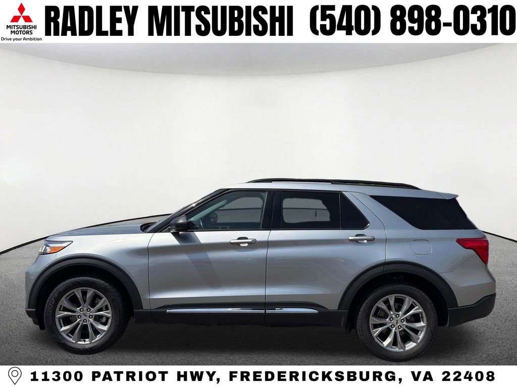 Used 2022 Ford Explorer XLT w/ Equipment Group 202A image 14