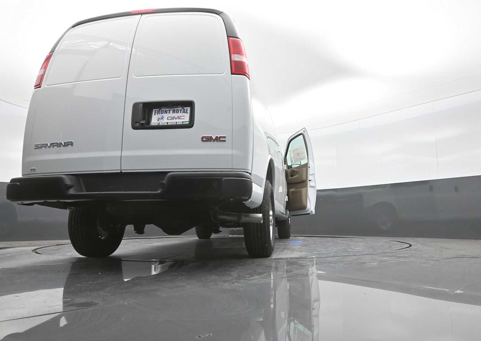 New 2026 GMC Savana 3500 Extended RWD image 44
