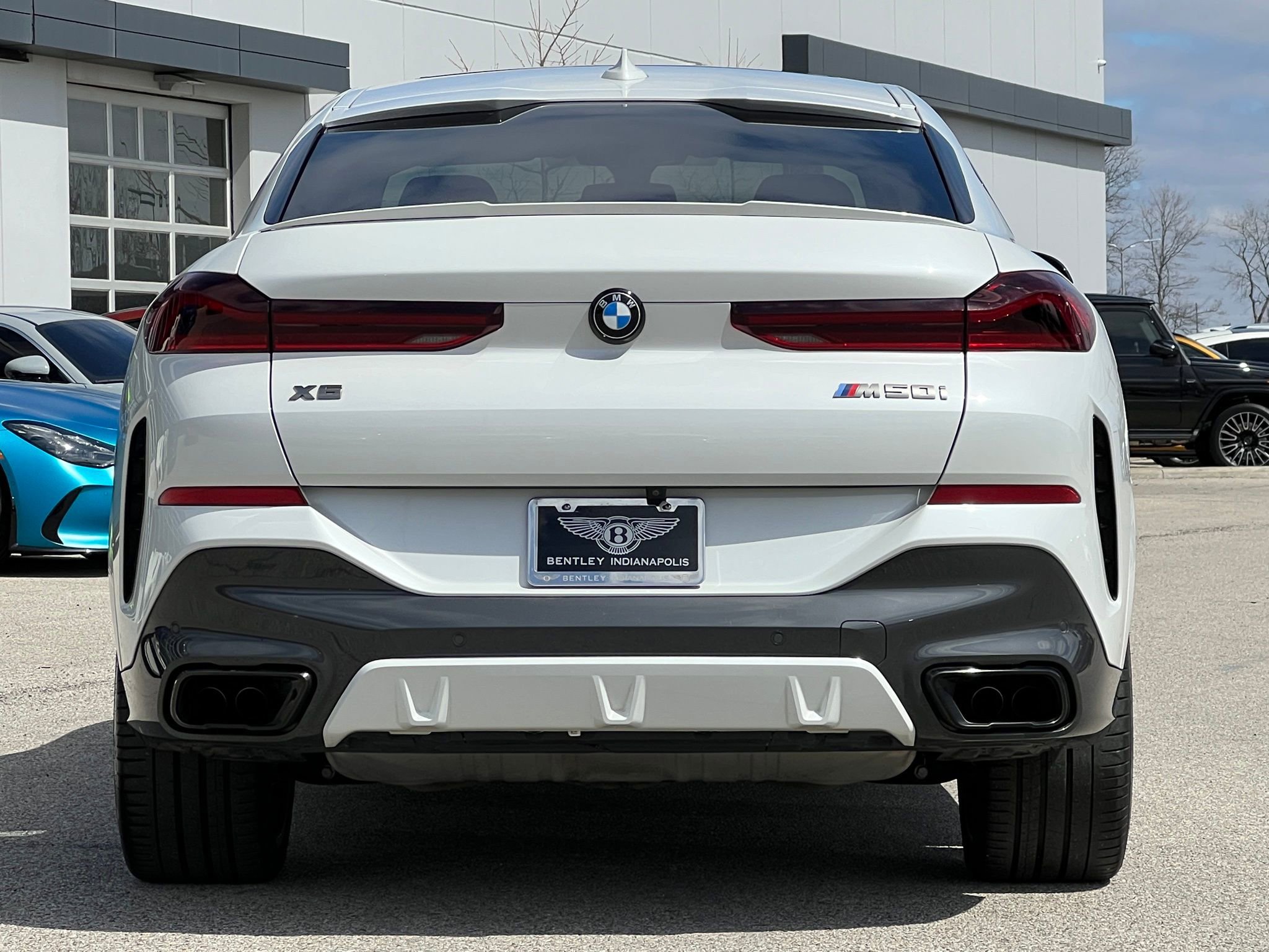 Used 2020 BMW X6 M50i w/ Executive Package image 7