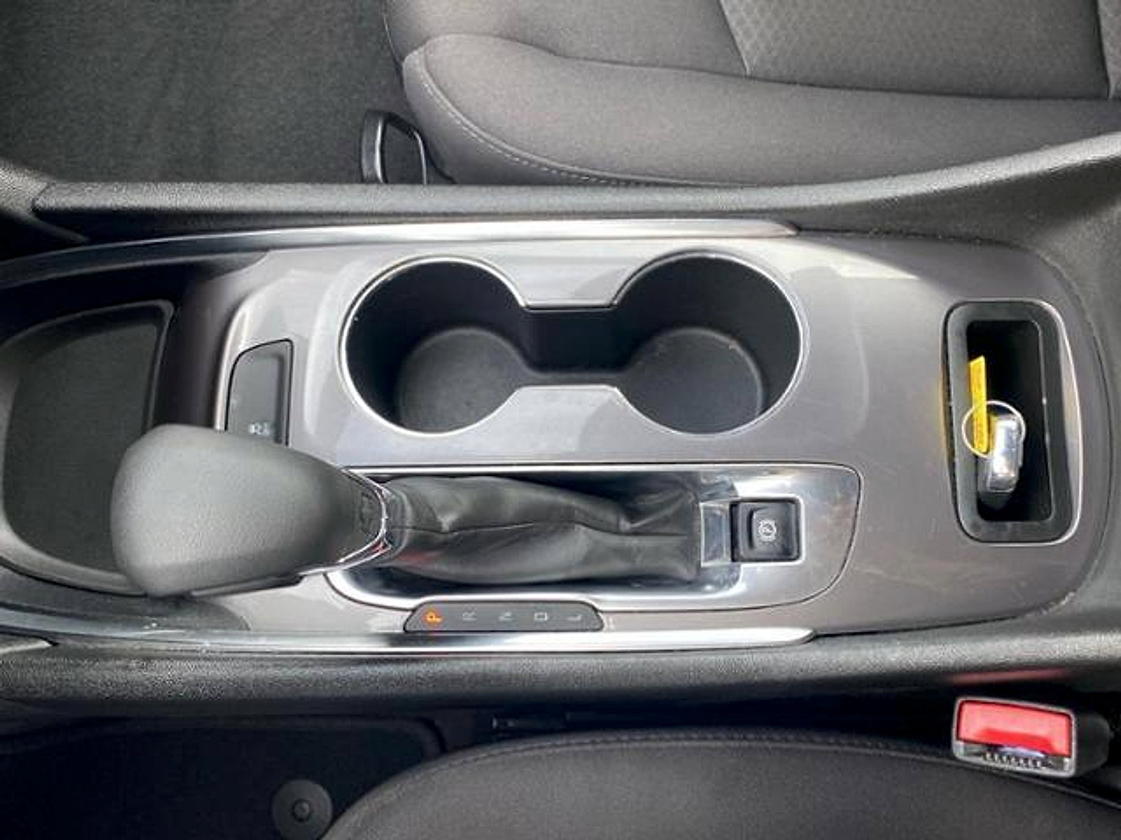 Used 2022 Chevrolet Malibu LT FWD image 32