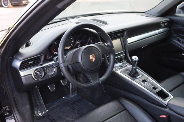 Used 2015 Porsche 911 Carrera RWD image 24