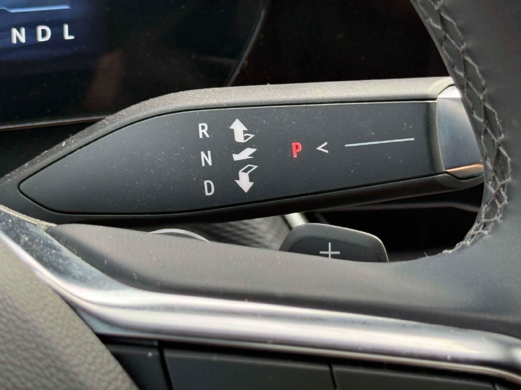 Used 2026 Chevrolet Equinox LT FWD image 23