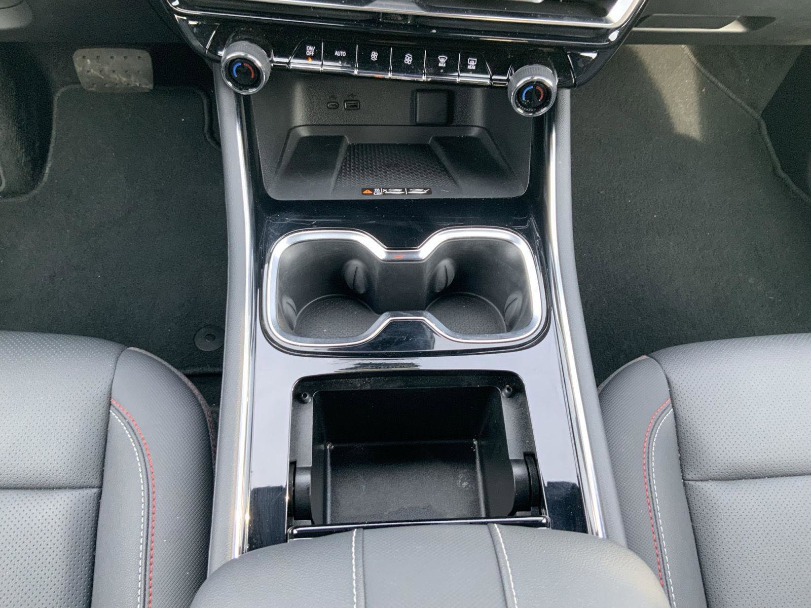 Used 2024 Chevrolet Traverse Z71 w/ Enhanced Driving Package image 51