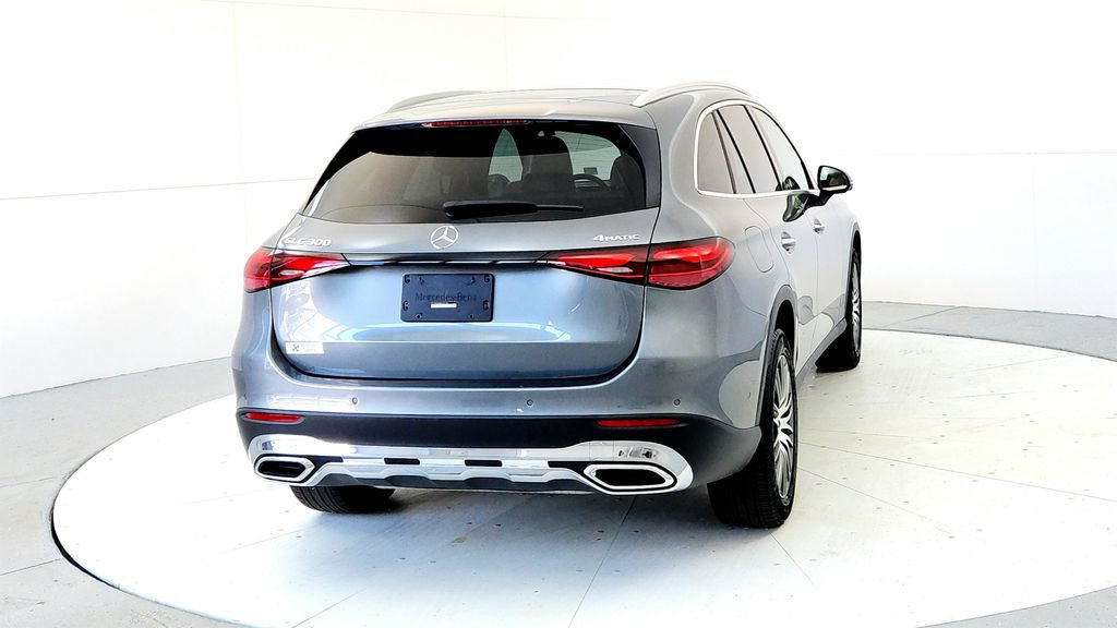 Used 2023 Mercedes-Benz GLC 300 4MATIC image 5