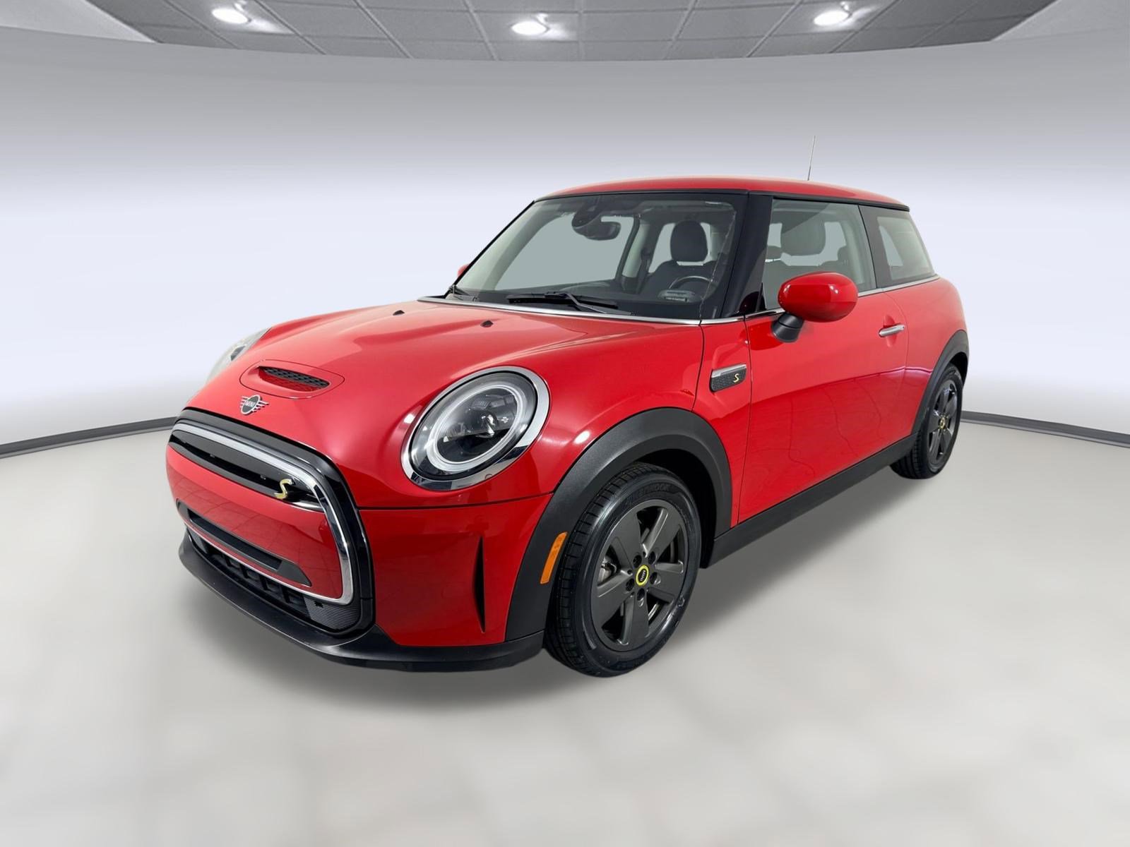 Certified 2024 MINI Cooper SE video 1