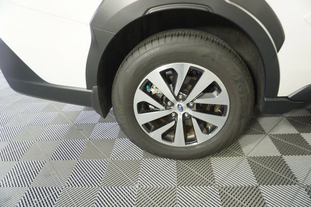 Certified 2025 Subaru Outback Premium w/ Popular Package #1A image 14