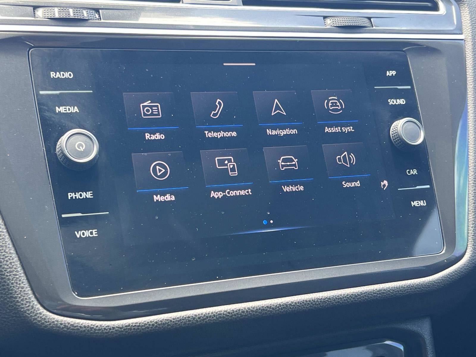 Certified 2023 Volkswagen Tiguan SE w/ Panoramic Sunroof Package FWD image 13