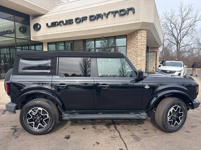 Used 2021 Ford Bronco Outer Banks image 2