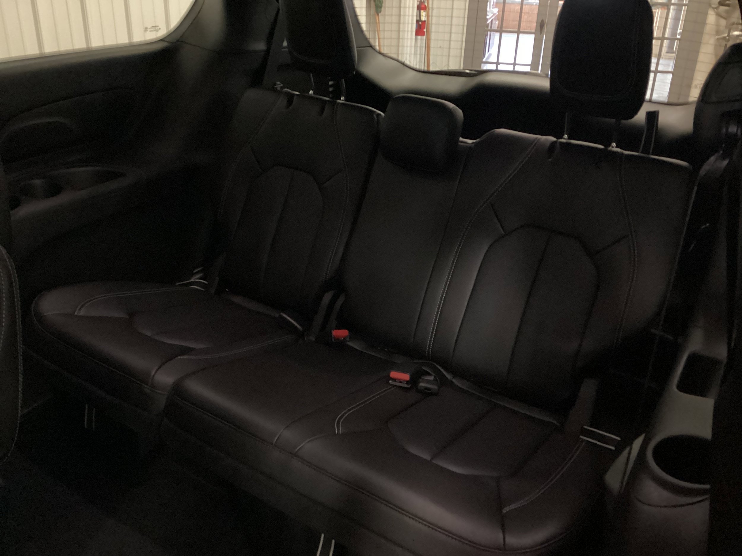 New 2026 Chrysler Pacifica Select AWD/4WD image 32