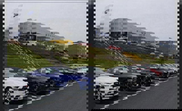 New 2026 Ford Transit 250 148 Medium Roof image 19