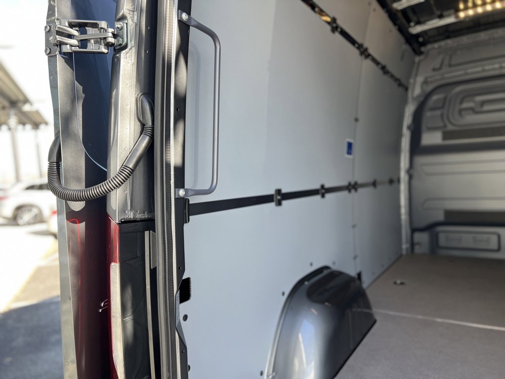 New 2025 Mercedes-Benz Sprinter 2500 image 17