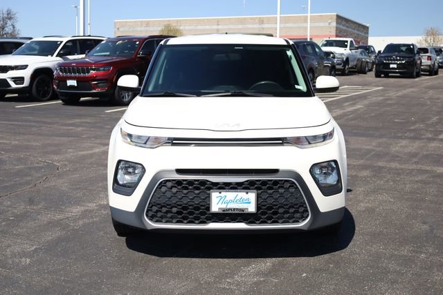 Used 2022 Kia Soul LX FWD image 3