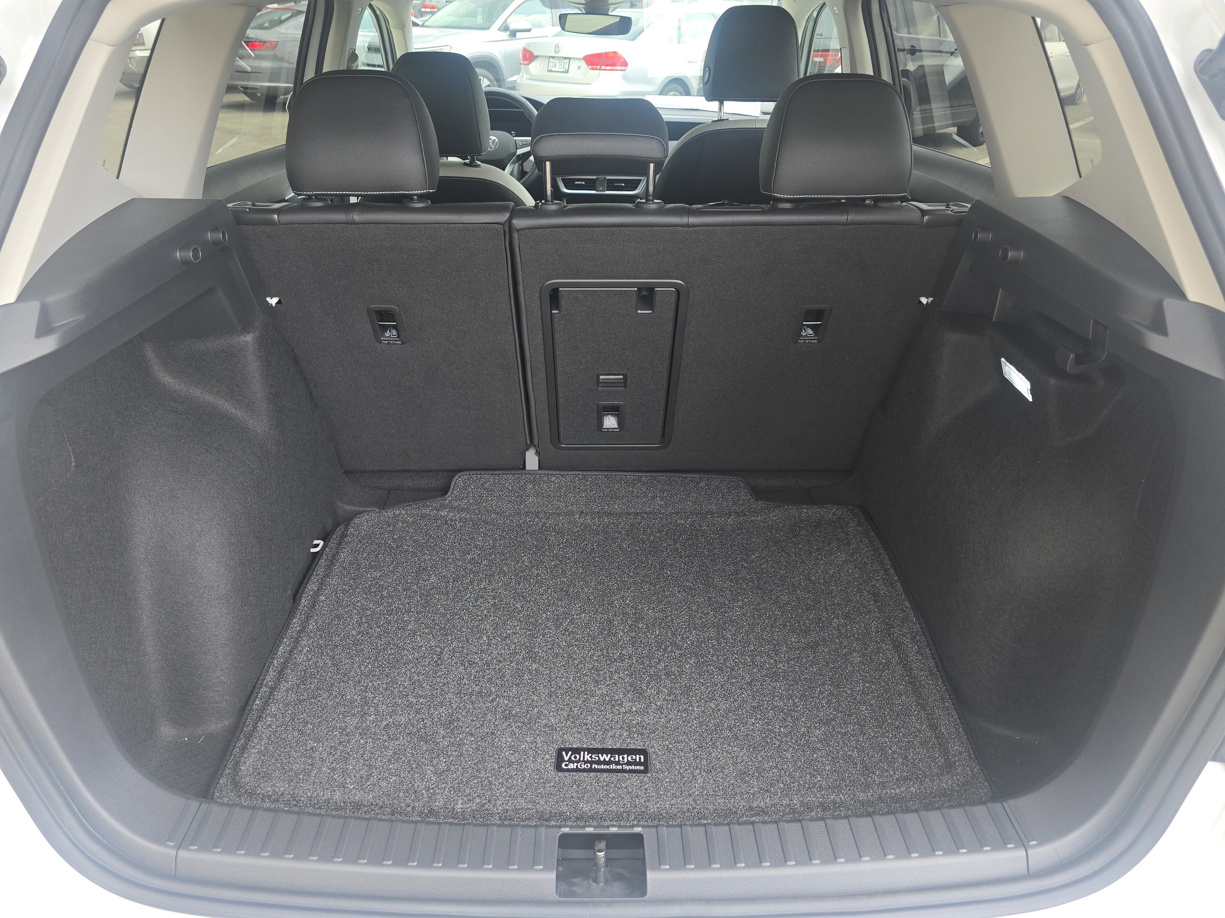 New 2025 Volkswagen Taos SE image 17