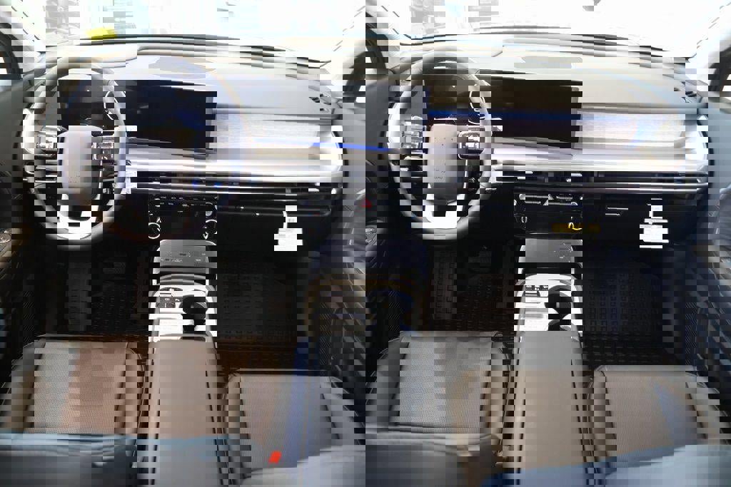 New 2026 Hyundai Ioniq 9 SEL image 6