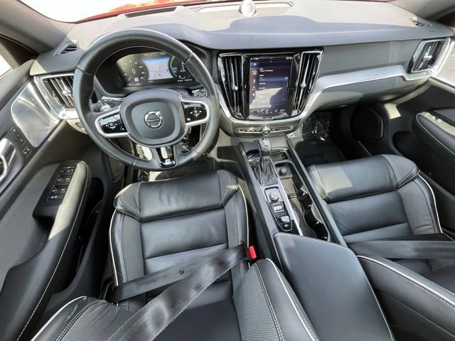 Used 2019 Volvo S60 T6 R-Design image 11