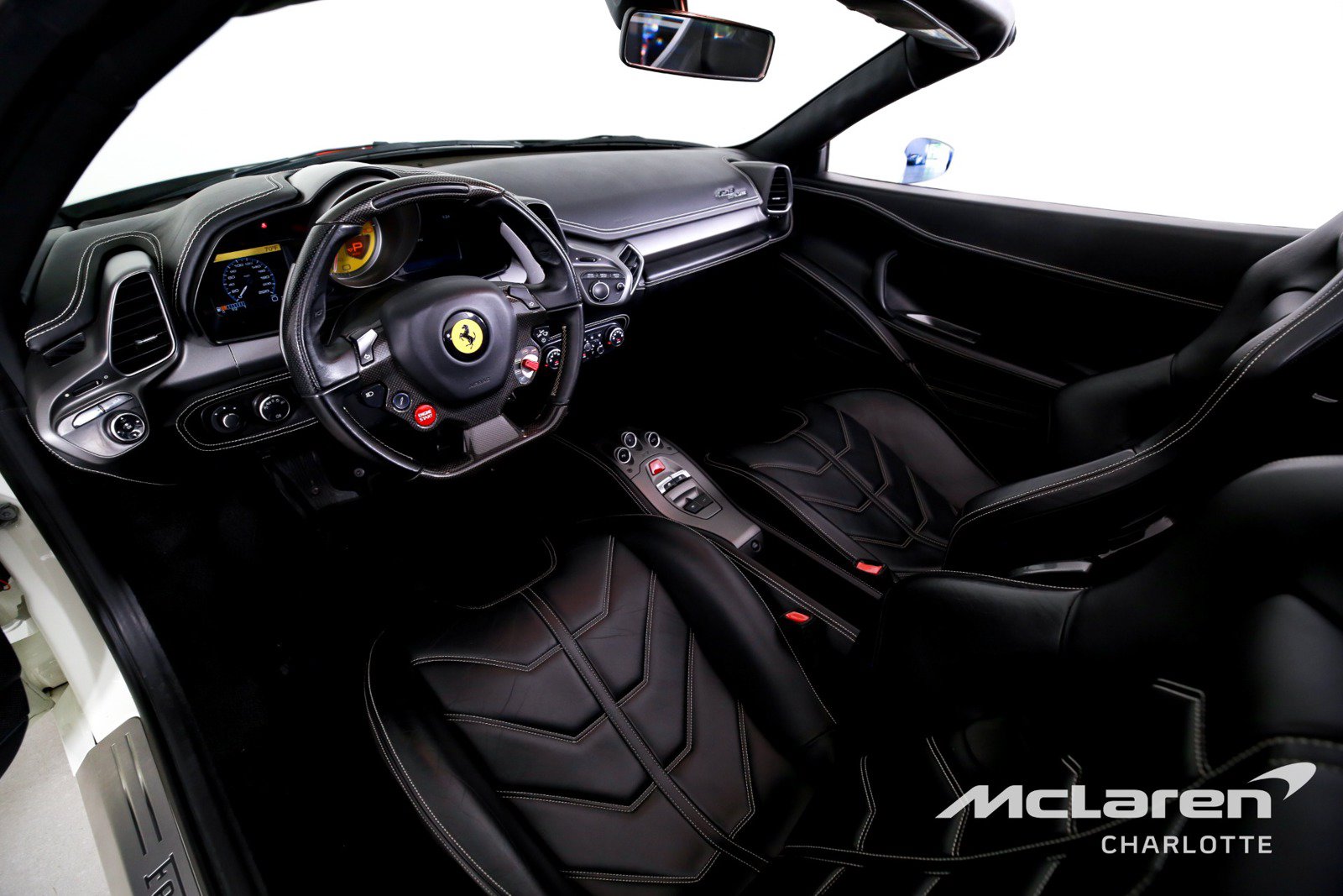 Used 2014 Ferrari 458 Spider RWD image 13