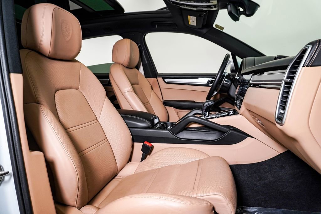 Certified 2023 Porsche Cayenne S Platinum image 15