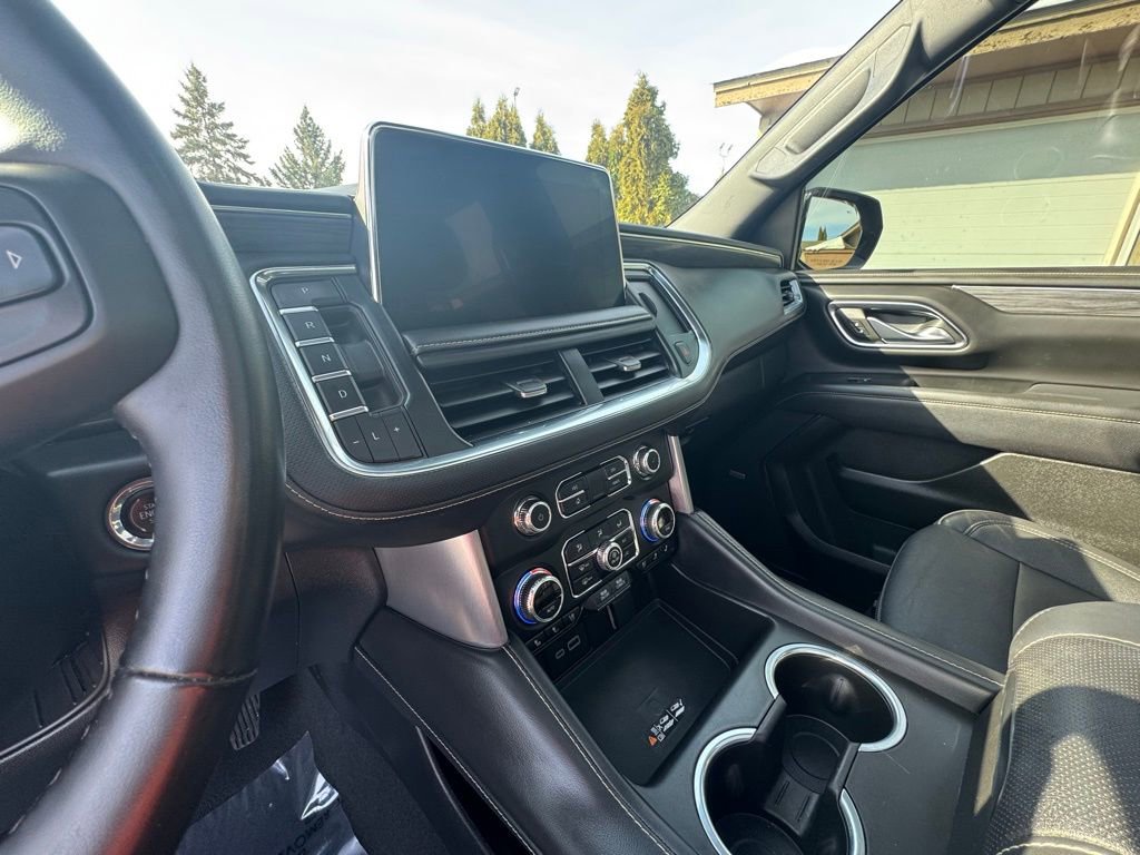 Used 2023 GMC Yukon SLT w/ SLT Luxury Package image 23