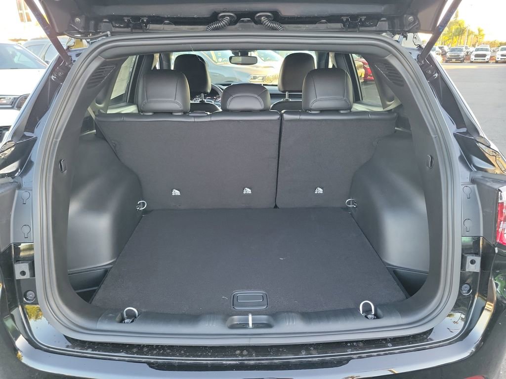 New 2026 Jeep Compass Latitude image 17