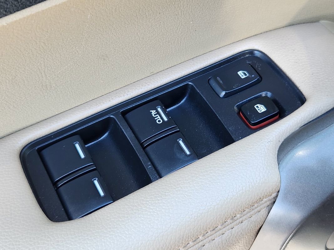 Used 2008 Honda CR-V EX-L image 16