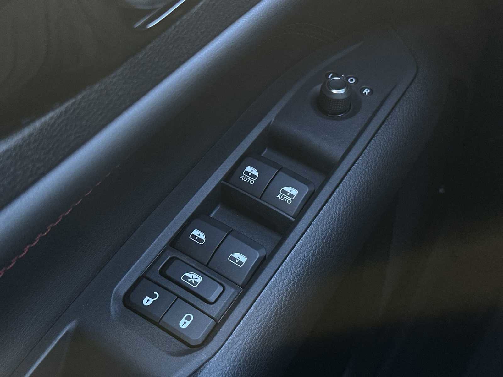 New 2026 Jeep Compass Trailhawk image 15