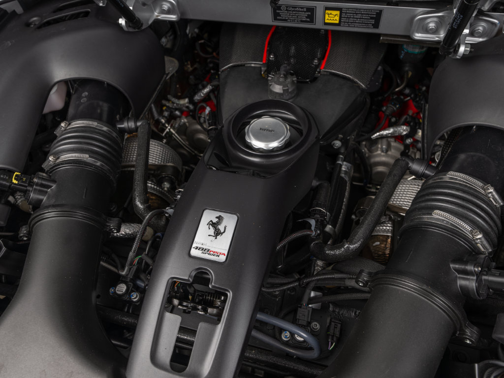 Certified 2019 Ferrari 488 Pista Coupe RWD image 34