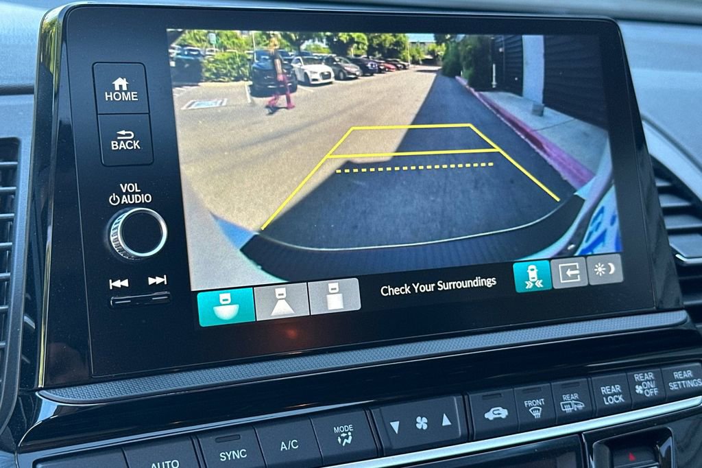 Certified 2026 Honda Odyssey Elite image 21